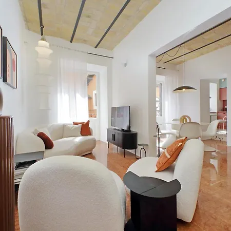 Ych-lussuoso Al Colosseo Apartament