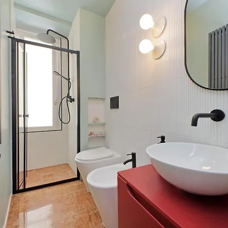 Ych-lussuoso Al Colosseo Apartament Rzym