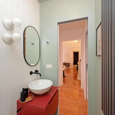 Ych-lussuoso Al Colosseo Apartament *