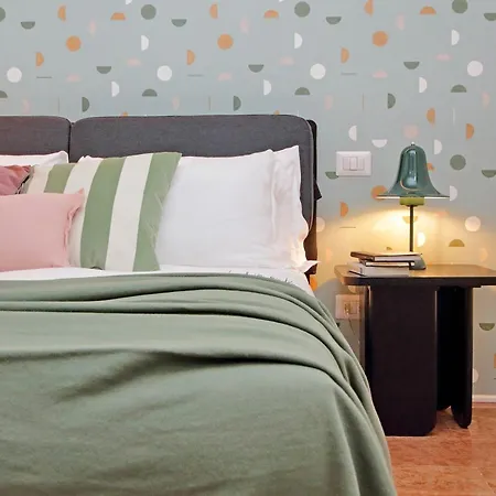 Ych-lussuoso Al Colosseo *