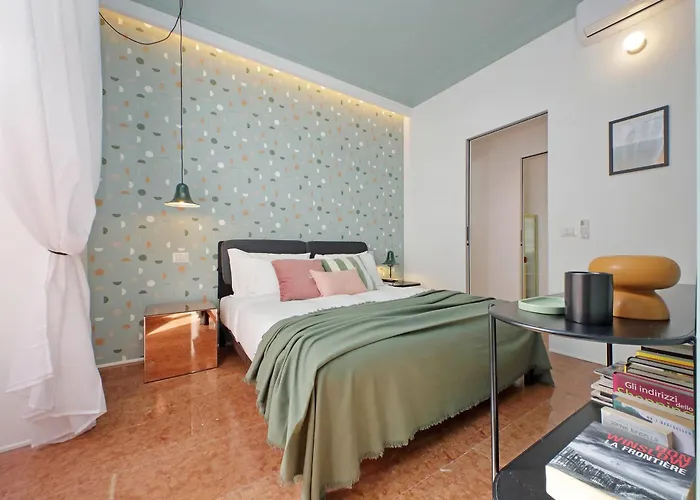 Ych-lussuoso Al Colosseo Apartment