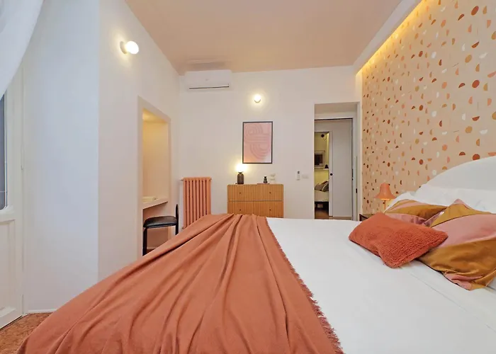 Ych-lussuoso Al Colosseo Apartment