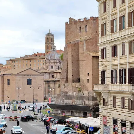 Ych-lussuoso Al Colosseo Апартаменты Рим